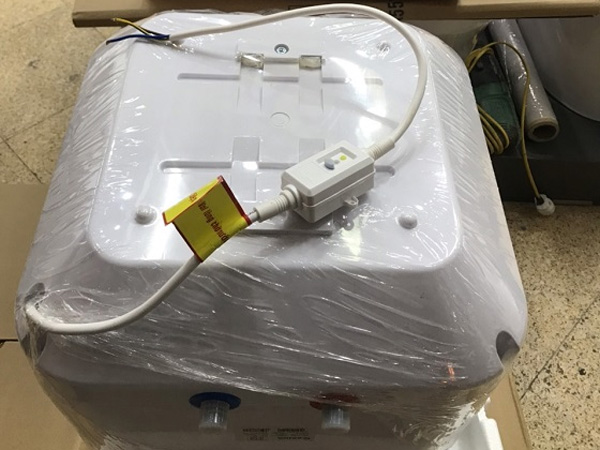 Bình nóng lạnh Ferroli Rapido SD 30L vuông (Hiển thị nhiệt độ)