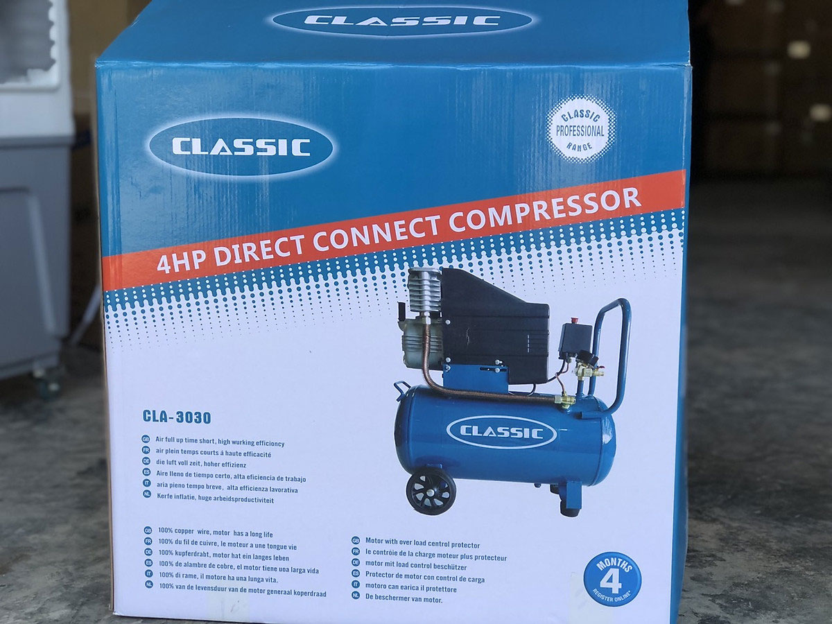 Máy nén khí có dầu Classic CLA-3030 (3HP, 30 lít)