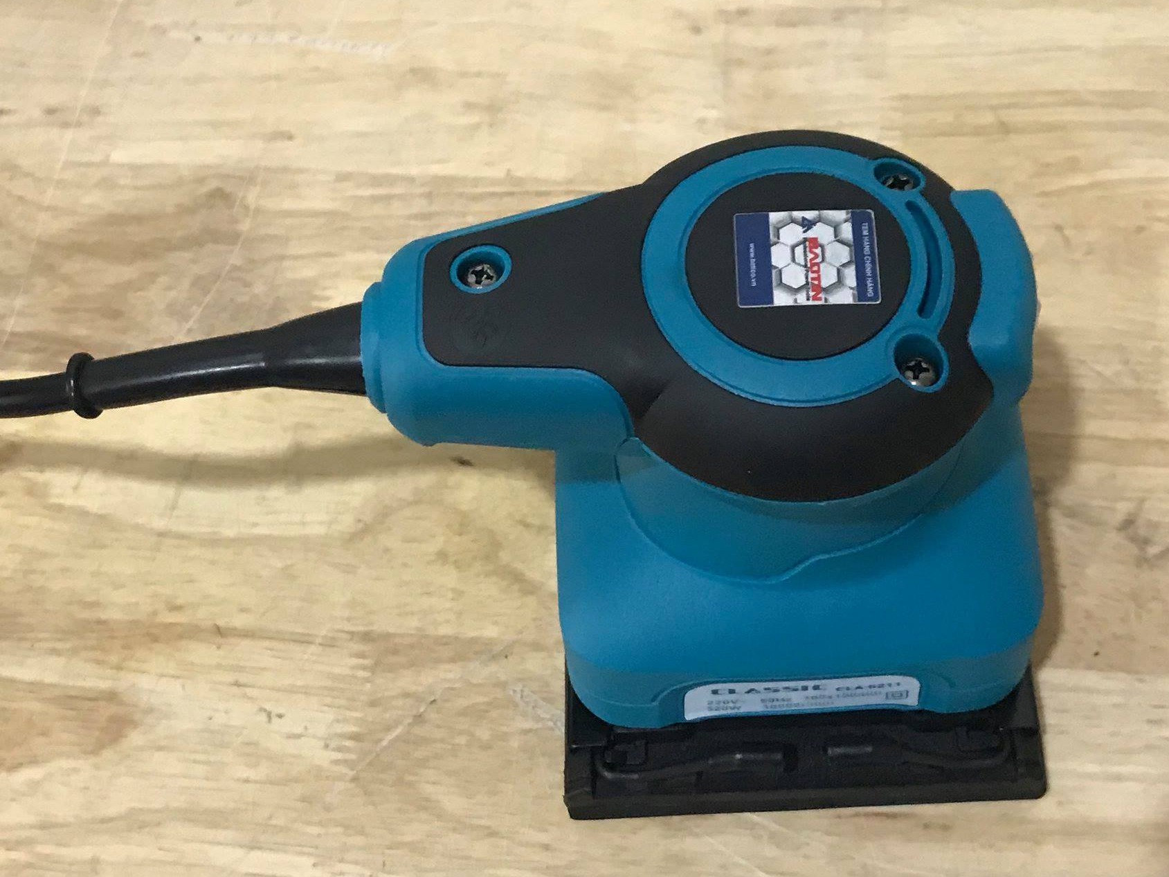 Máy chà nhám rung hình vuông Classic CLA-6211