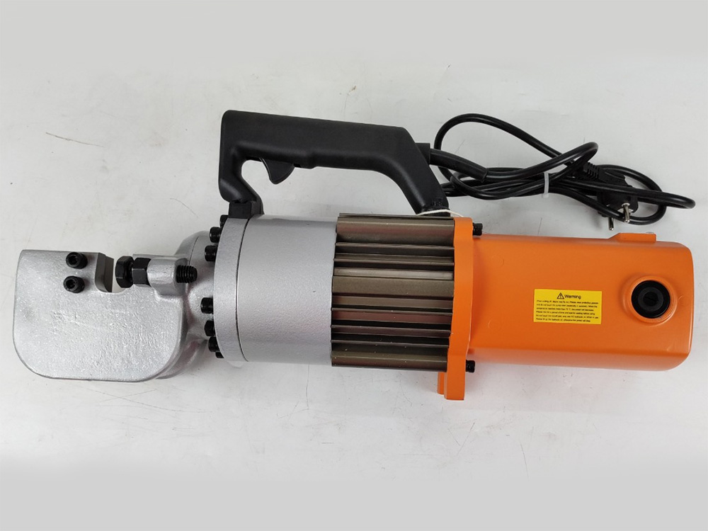Máy uốn thủy lực cầm tay Đông Phong C22/220V