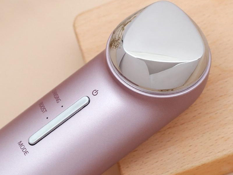 Máy đẩy dưỡng chất ion Galvanic LG BBM1V