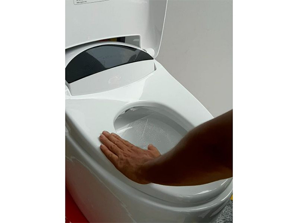 Bàn cầu ARCA KL-03-EN