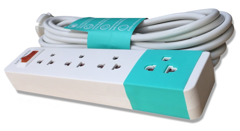 Ổ cắm điện an toàn Ucomen PMS-VN1-04KS (4 ổ điện, 1 công tắc)