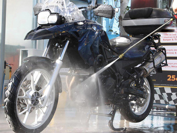 Máy phun xịt áp lực cao tự ngắt Jetman 3KW 2200PSI