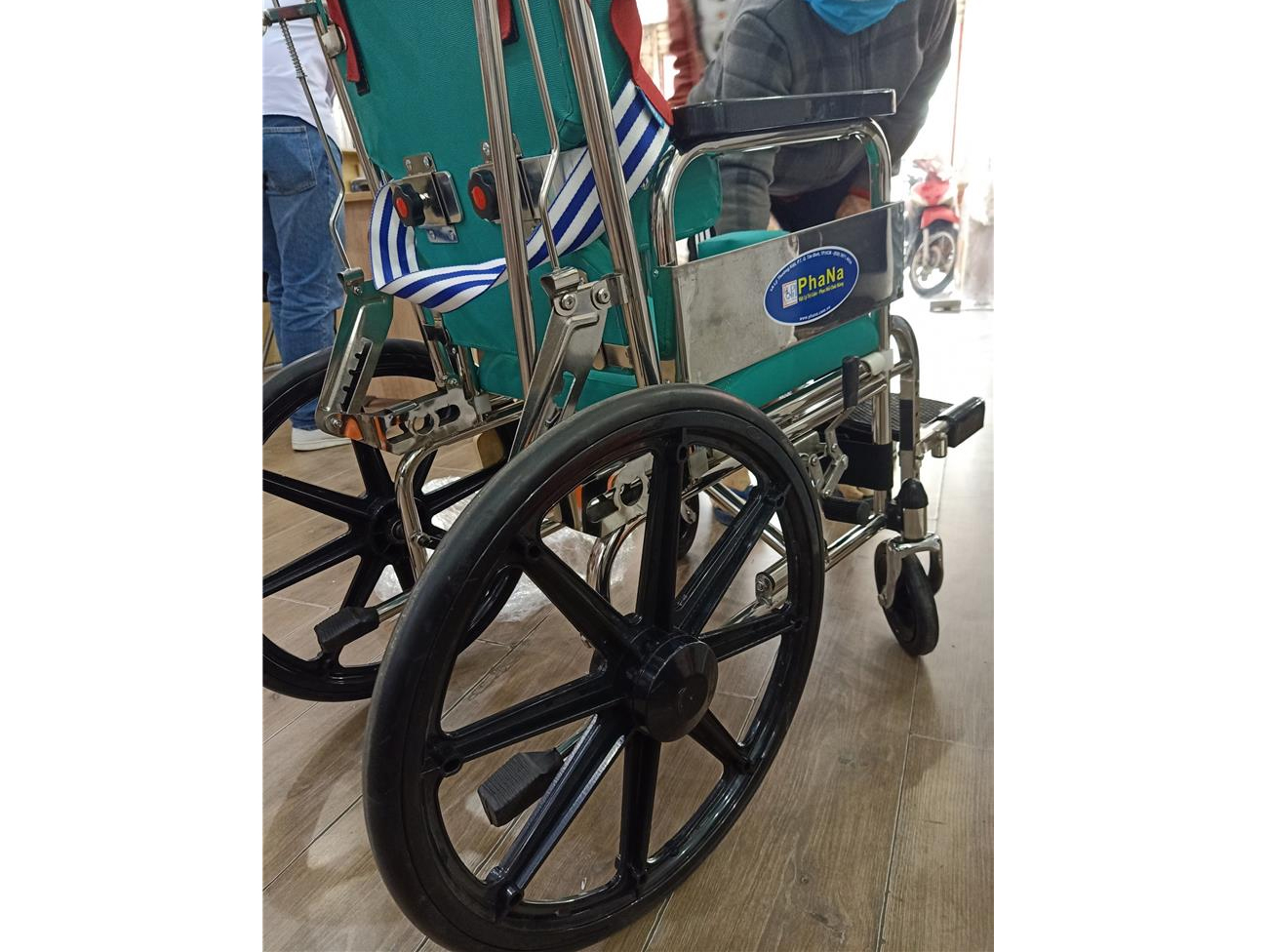 Xe lăn không vành lăn lớn PN58IL