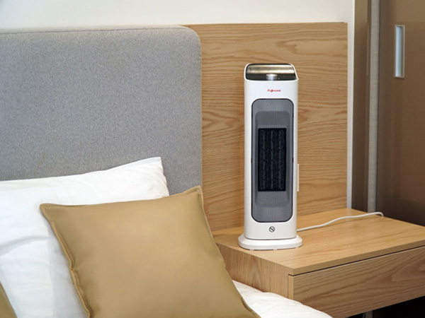 Quạt sưởi gốm để bàn FujiHome FH1000