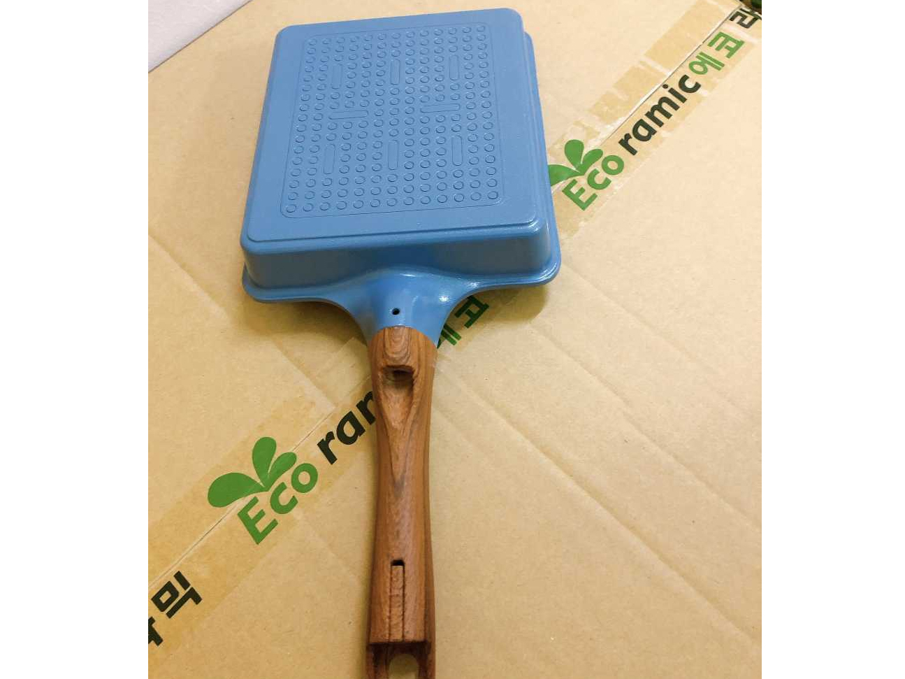 Chảo đúc trứng vân đá Ecoramic EVDE-2023IH (20cm x 23cm)