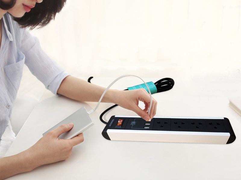 Ổ cắm điện Ucomen PMS-VN2-04KSU3