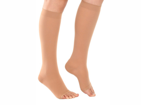 Tất điều trị suy giãn tĩnh mạch gối Tynor I67