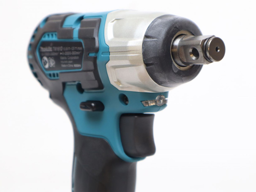 Máy siết bu lông dùng pin 12V Makita TW161DZ (Chưa kèm pin, sạc)