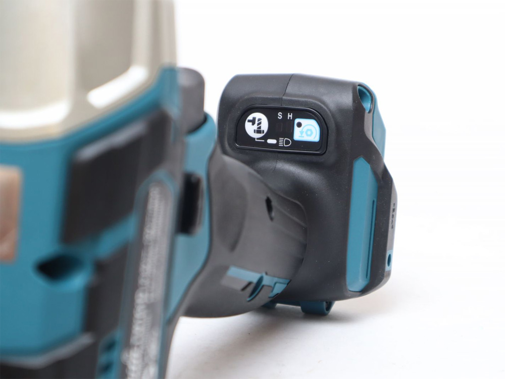 Máy siết bu lông dùng pin 12V Makita TW161DZ (Chưa kèm pin, sạc)