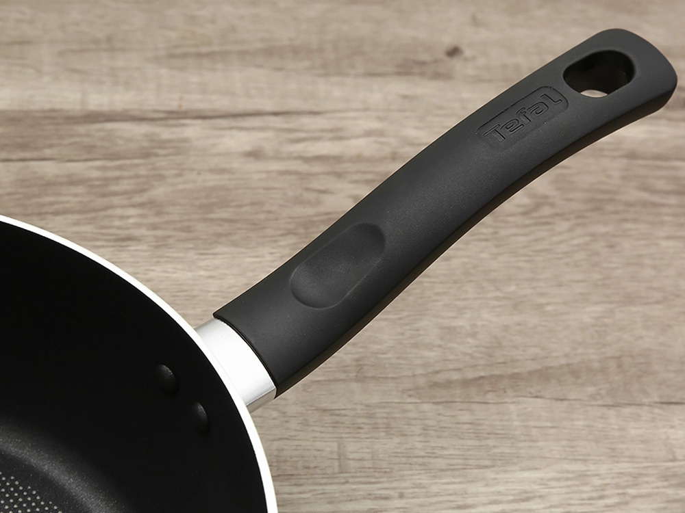 Chảo chiên sâu lòng chống dính đáy từ Tefal Only Cook
