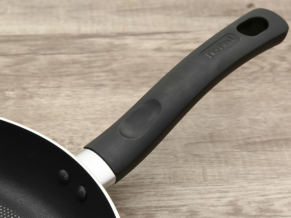 Chảo chiên chống dính Tefal Only Cook 28cm G1640695