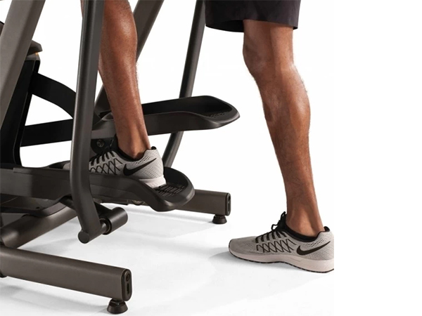 Máy tập liên hoàn Matrix E50 XIR