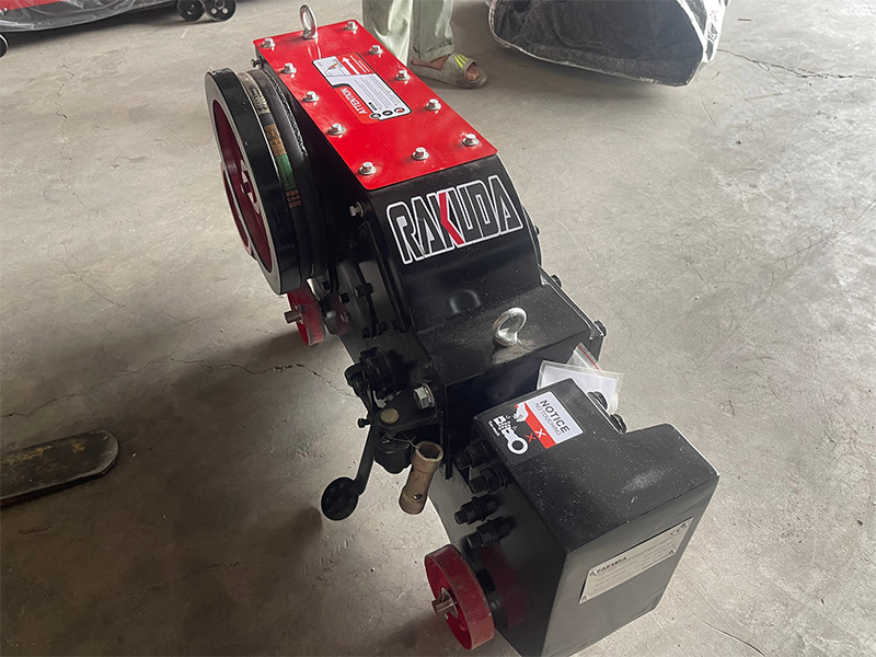 Máy cắt sắt TCVN - GQ40