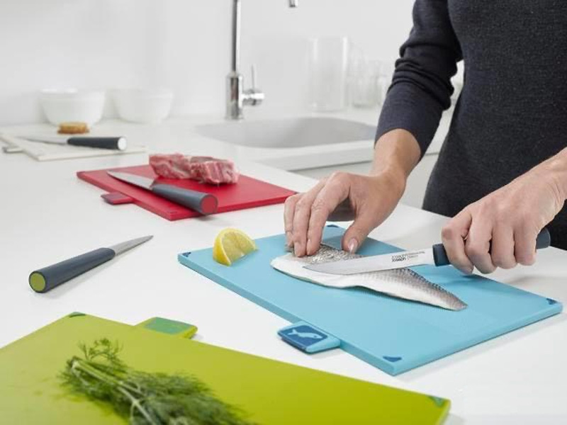 Bộ dao và thớt Joseph Joseph 600964