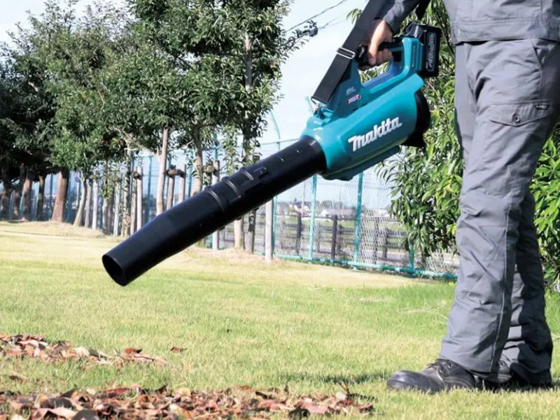Máy thổi dùng pin Makita UB001GZ (BL)(40V MAX) (Chưa pin, sạc)