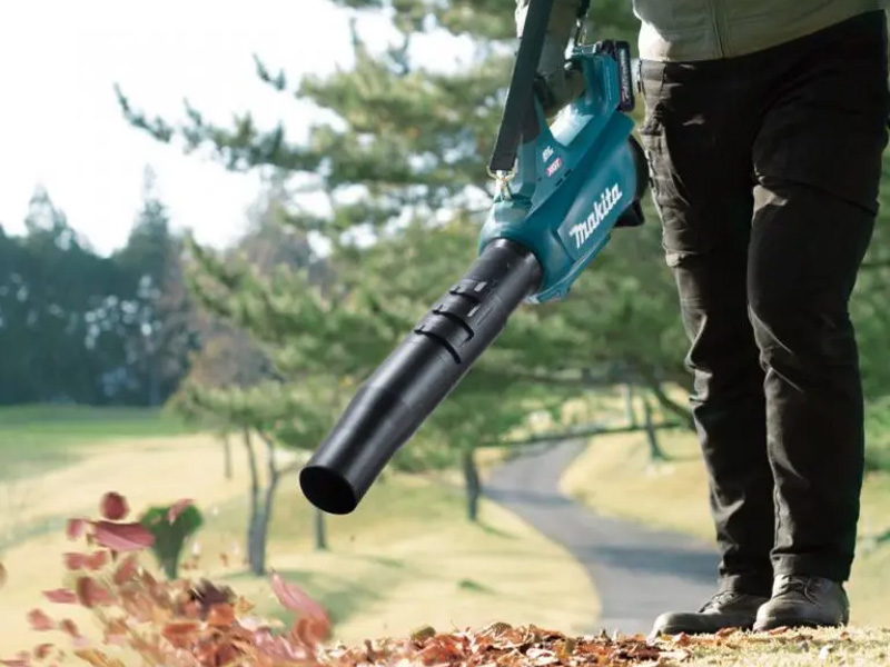 Máy thổi dùng pin Makita UB001GZ (BL)(40V MAX) (Chưa pin, sạc)