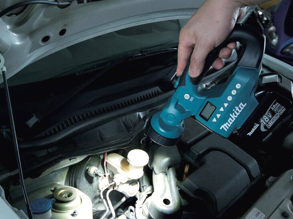 Đèn pin kết hợp loa Makita DMR050