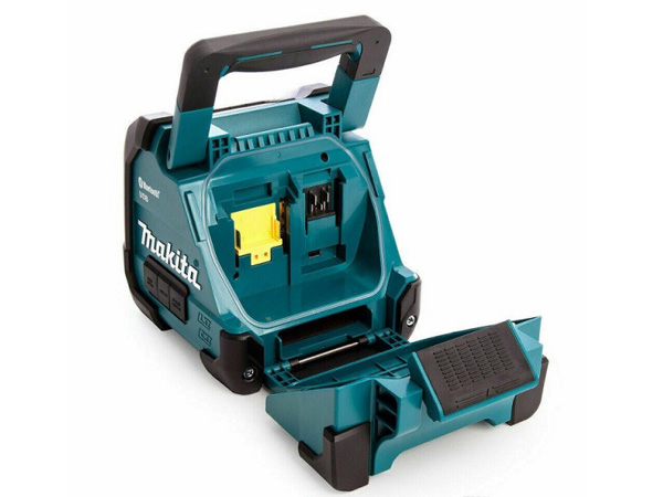 Loa sử dụng ở công trường dùng pin và điện Makita DMR202 (18V/14.4V/12V MAX/AC)