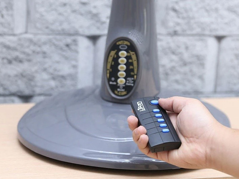 Quạt lửng Lifan QL-216RC