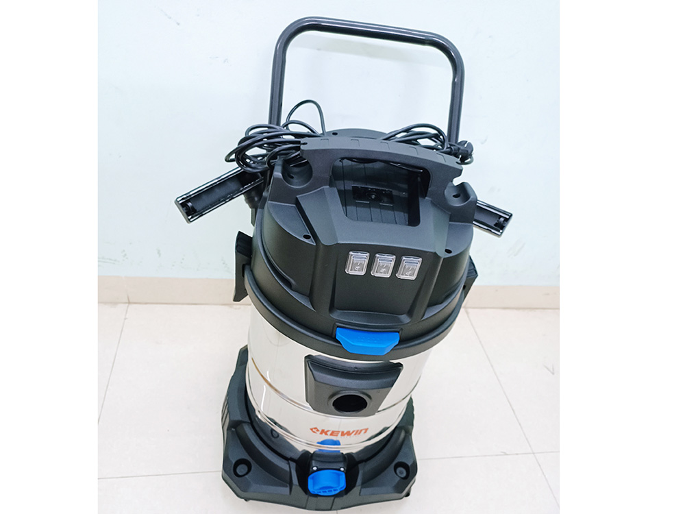 Máy hút bụi công nghiệp khô và ướt Kewin KN603S (60 lít, 3 Motor)