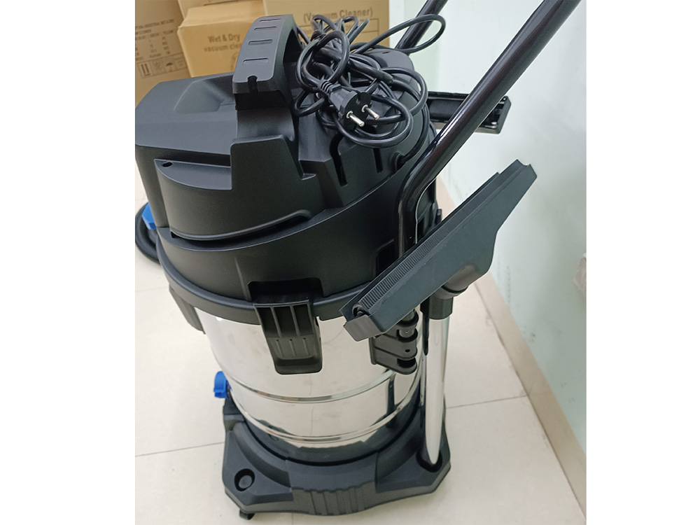 Máy hút bụi công nghiệp khô và ướt Kewin KN603S (60 lít, 3 Motor)