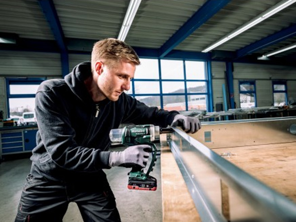 Súng rút đinh Metabo Rivet NP 18 LTX BL 5.0