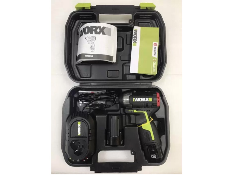 Máy vặn vít động lực Worx Green dùng pin Li-ion 12V WU132-21 (2 pin 2Ah 1 sạc 1.5Ah)