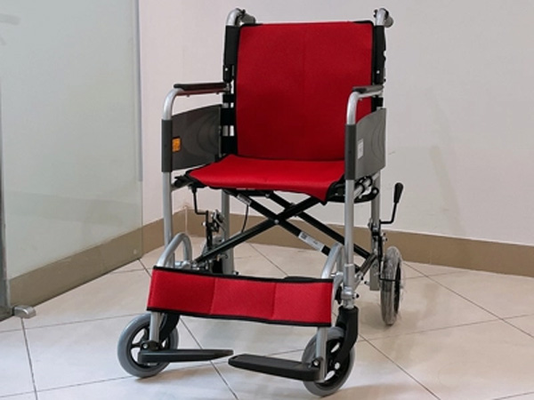 Xe lăn Miki TV-1 siêu nhỏ nhẹ