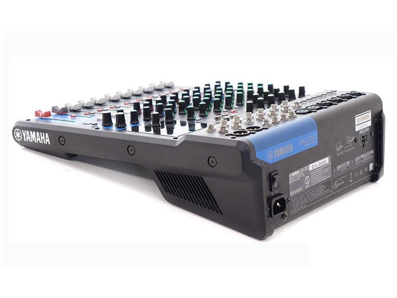 Mixer Yamaha MG12XU
