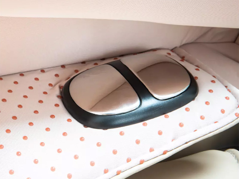 Ghế massage toàn thân Maxcare Max4D AI điều khiển giọng nói