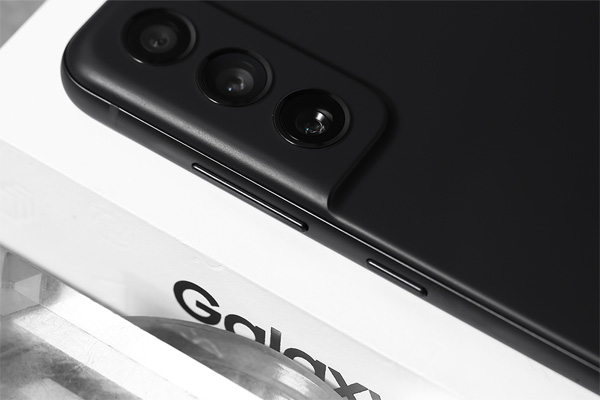 Samsung Galaxy S21 FE 5G (SM-G990E/DS)