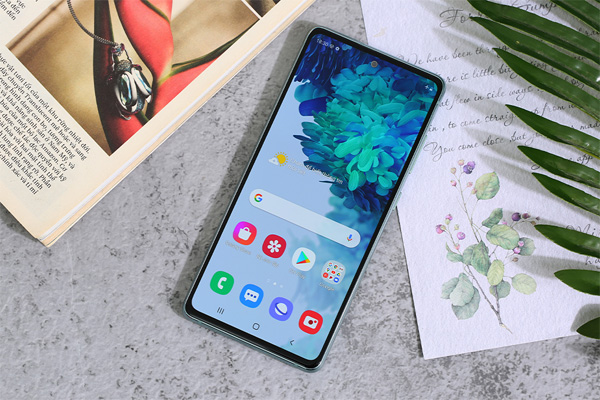 Samsung Galaxy S20 FE (8GB/256GB)