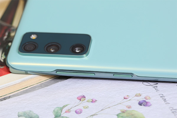 Samsung Galaxy S20 FE (8GB/256GB)