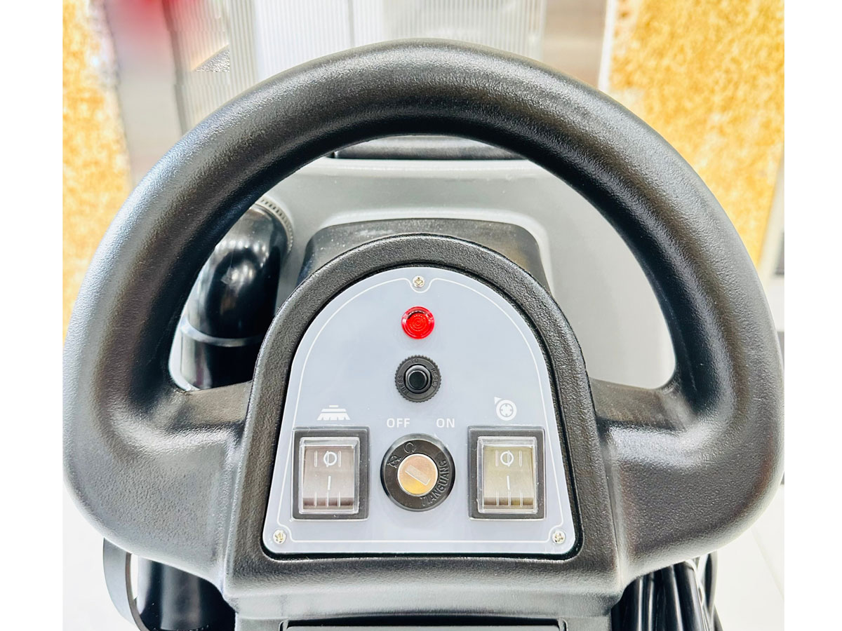 Máy chà sàn liên hợp HiClean HC550