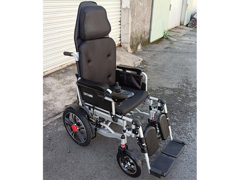 Xe lăn điện Lucass XE-110LA lưng cao