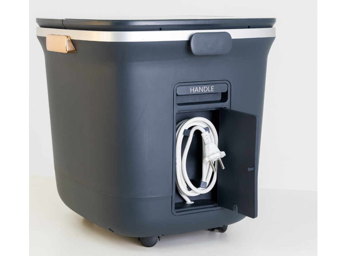 Máy massage bằng túi khí và ngâm chân thải độc Nevato NVFA405