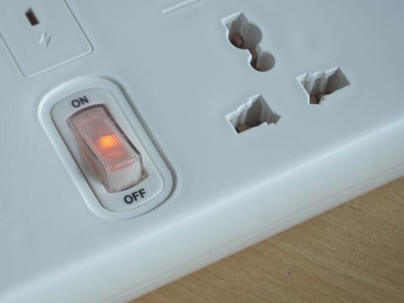 Ổ cắm điện cao cấp Calibra 8 lỗ cắm CSU-8K1A