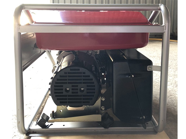 Máy phát điện ELEMAX SV6500