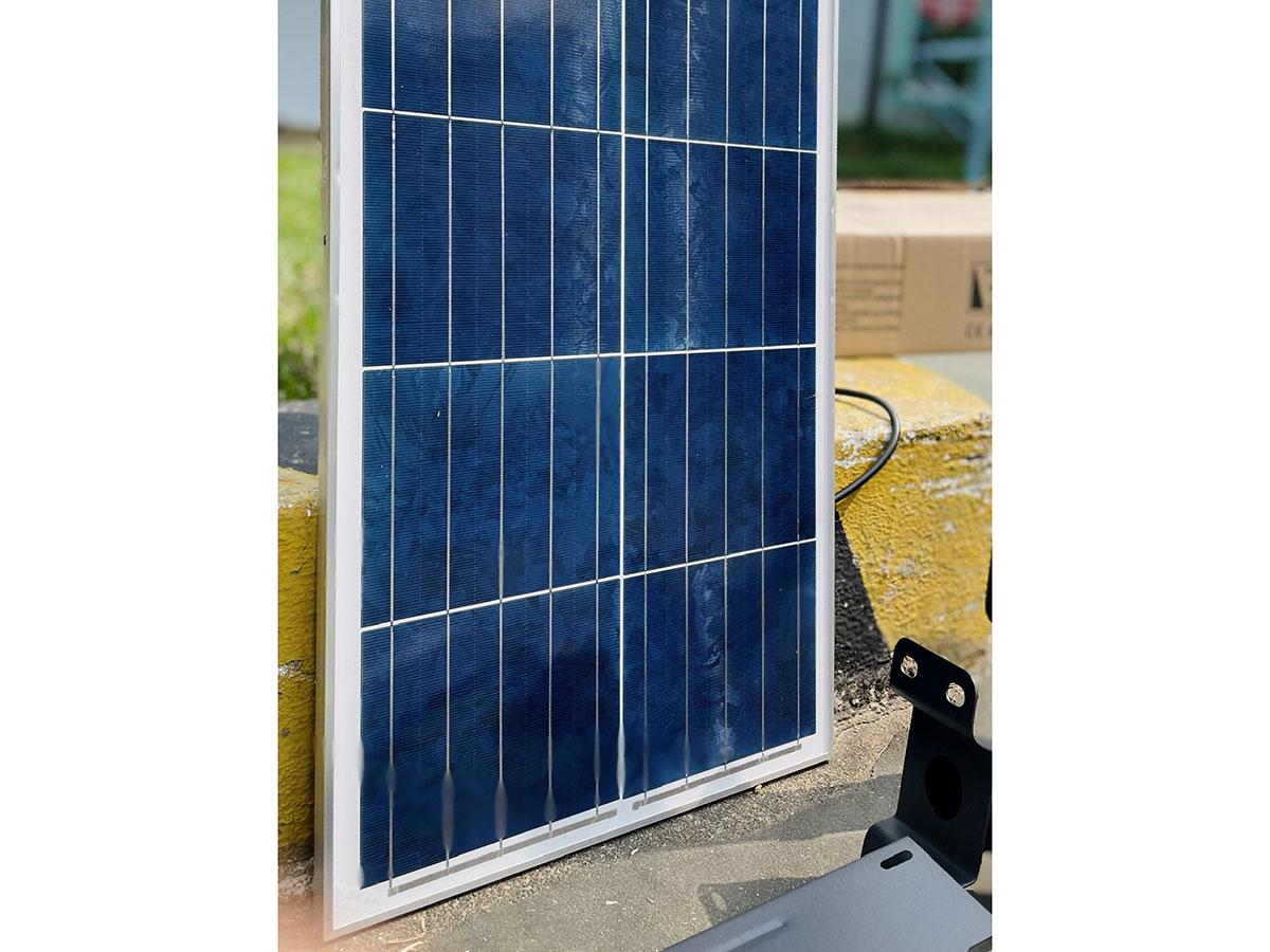 Đèn năng lượng mặt trời Kazaki KZ-SLT19-300W