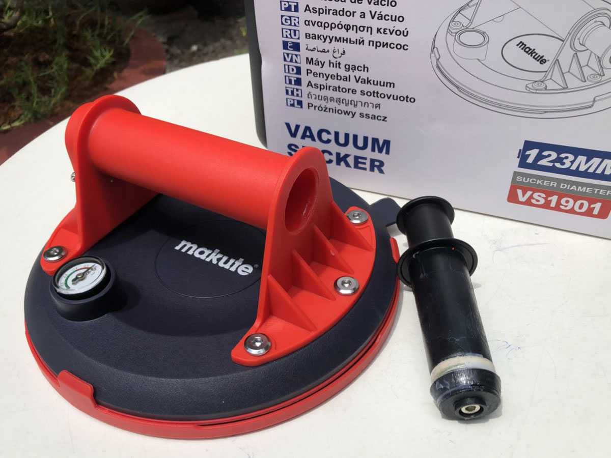 Máy hít gạch Makute VS1901 (P611)