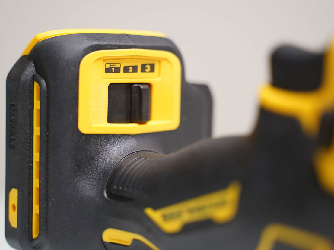 Máy vặn vít dùng pin 20V DeWalt DCF850P2