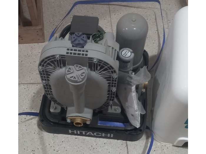 Máy bơm tăng áp Hitachi TM-60L (150W)