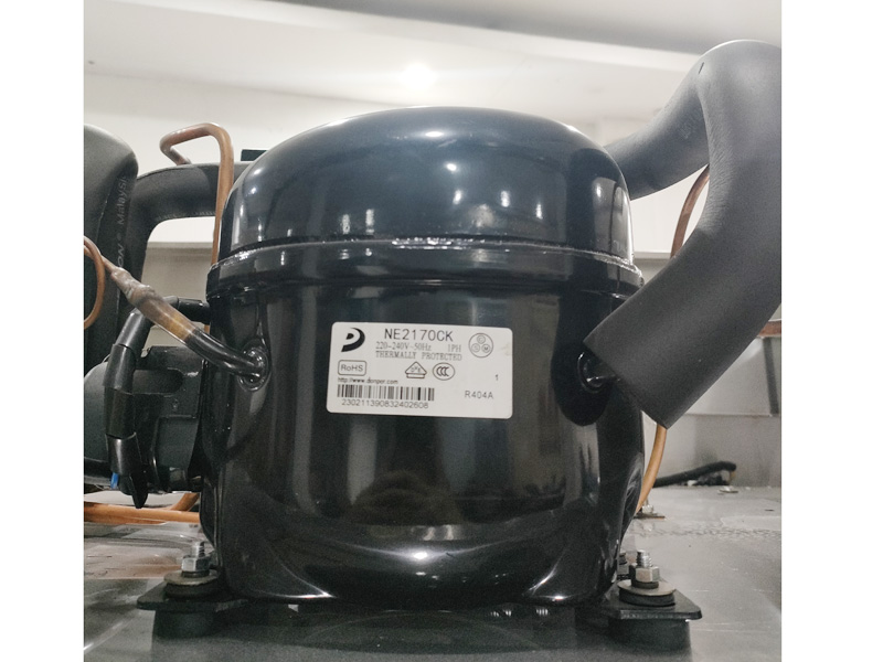 Tủ mát 4 cánh quạt gió FSMDL-TMQ1000