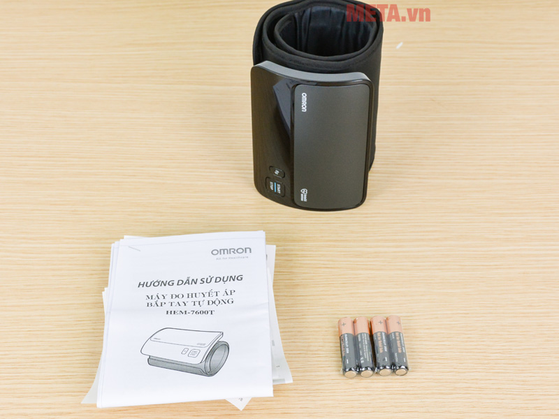 Máy đo huyết áp tự động không dây Omron HEM-7600T