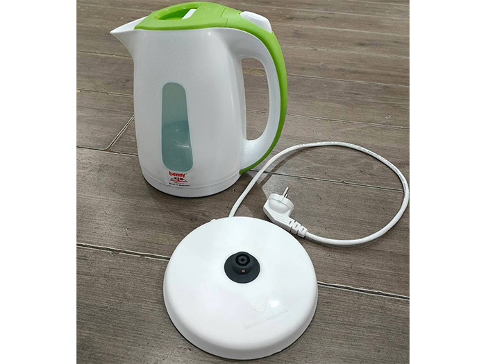 Ấm siêu tốc Benny BJ-18 (1.8 lít)