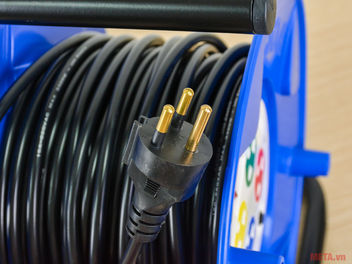 Ổ cắm kéo dài LiOA QT30-3-15A kiểu Rulo (Dành cho công trường)