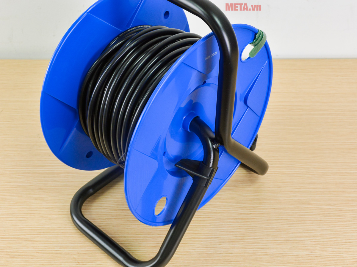 Ổ cắm kéo dài LiOA QT30-3-15A kiểu Rulo (Dành cho công trường)