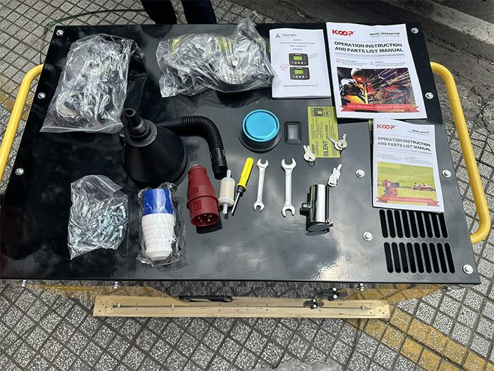 Máy phát điện chạy dầu Koop 8KW KDF11000Q(-3) 3 pha